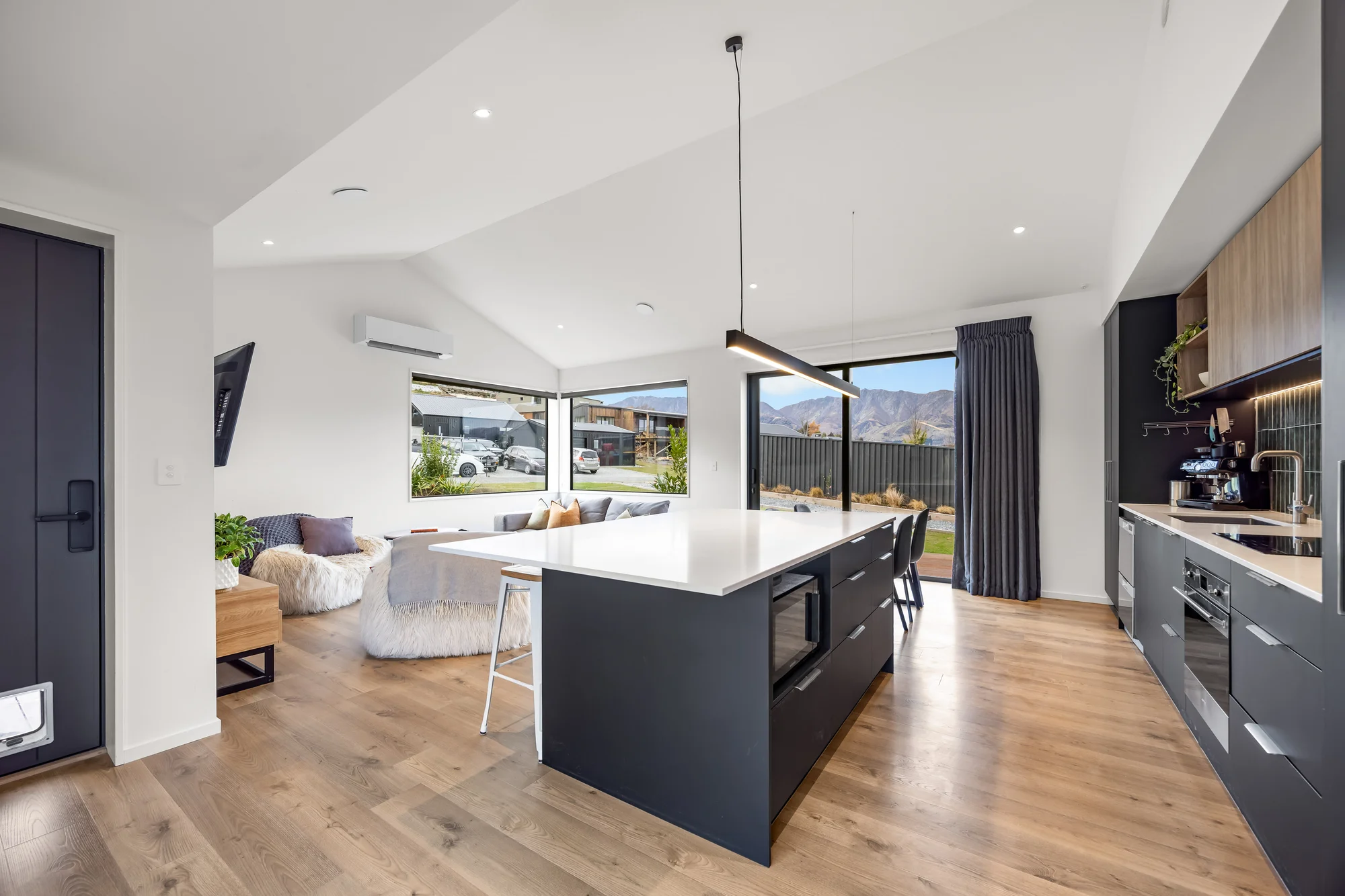 14 Tomtit Crescent, Lake Hawea, Wanaka, Queenstown-Lakes District, 3 habitaciones, 2 baños, House