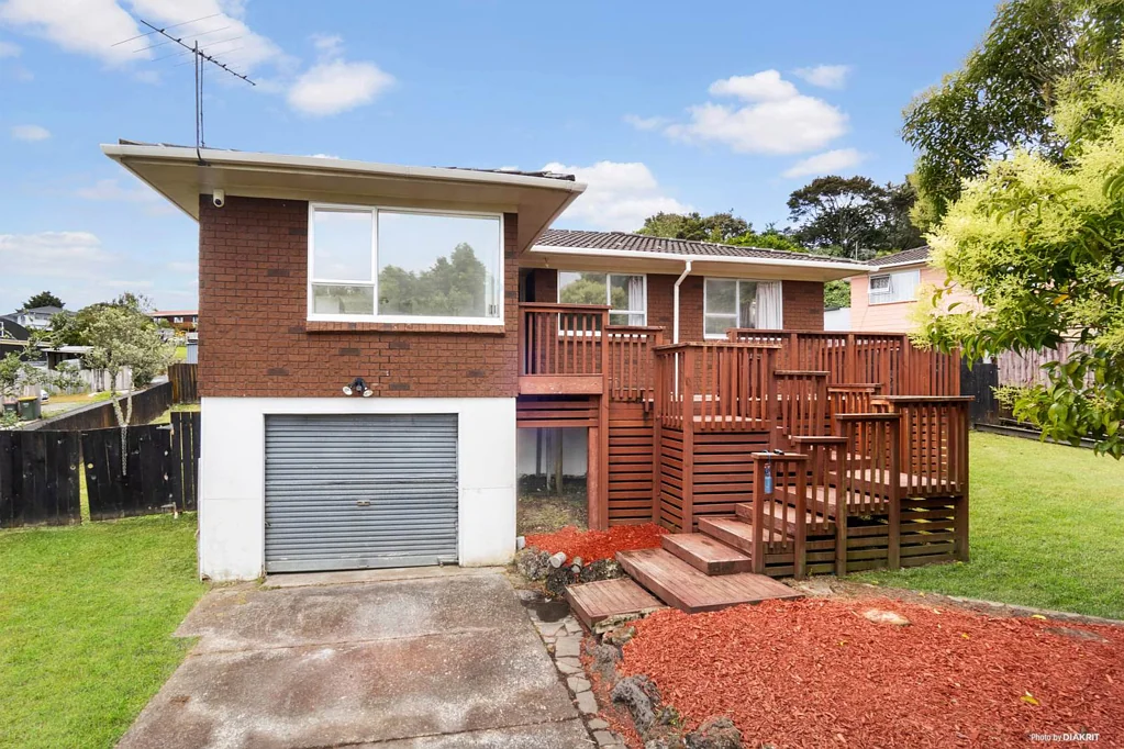 Massey 3Zimmer Family home, Landbank, Development at your call