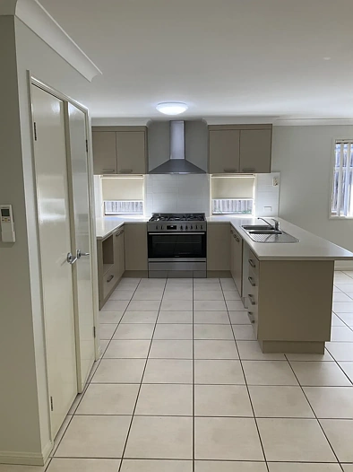 Address Withheld, Moggill, QLD 4070, 4 Bedrooms, 2 Bathrooms, House