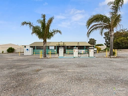 1 Progress Road, Hardwicke Bay
