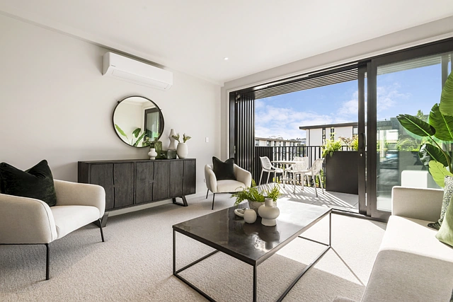 11B Windlass Street, Long Bay, North Shore City