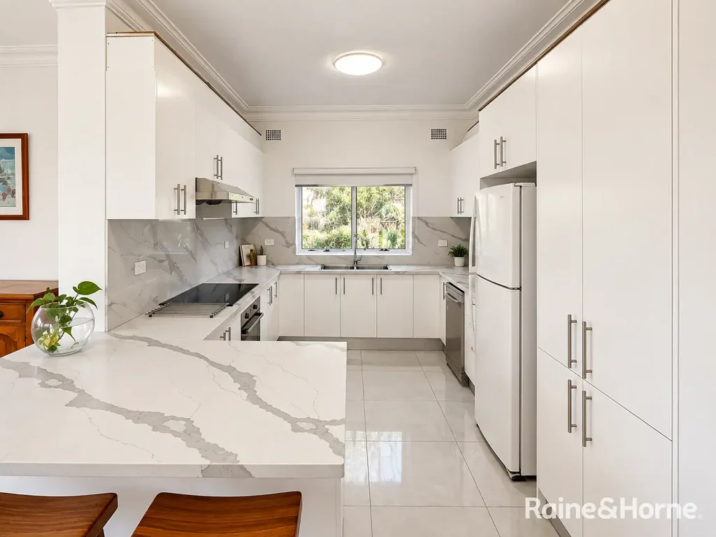 Fully Furnished Three-Bedroom Unit in Pagewood | Water, Gas & Wi-Fi Included