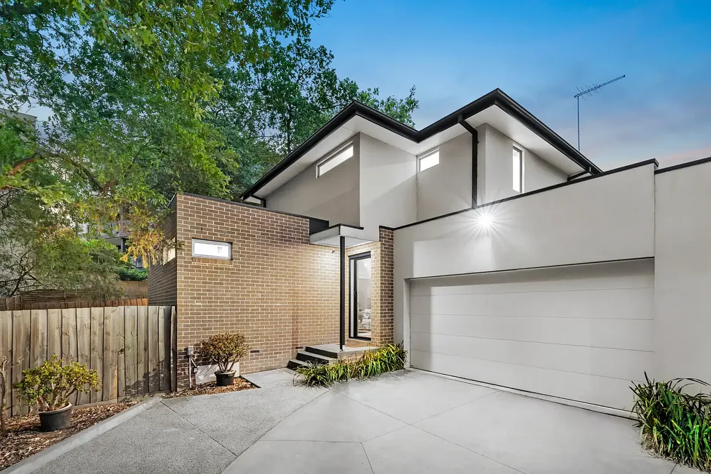 4/14 Frankcom Street, Blackburn, VIC 3130