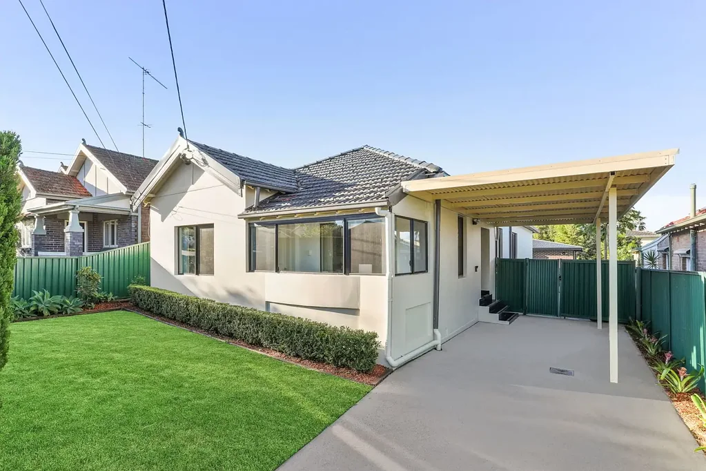 South Hurstville 5Kwarto Brilliant Home With 2-Bed Granny Flat