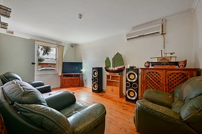 Silid Pahingahan - 35 HENRY ST, WHYALLA STUART SA 5608