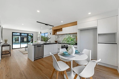 Modern 2-Bedroom Townhouse  in Pakuranga Heights