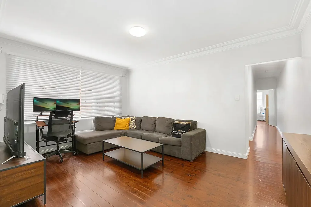 Wiley Park 2Phòng ngủ Readymade First Home or Investment in Superb Walk-Everywhere Setting