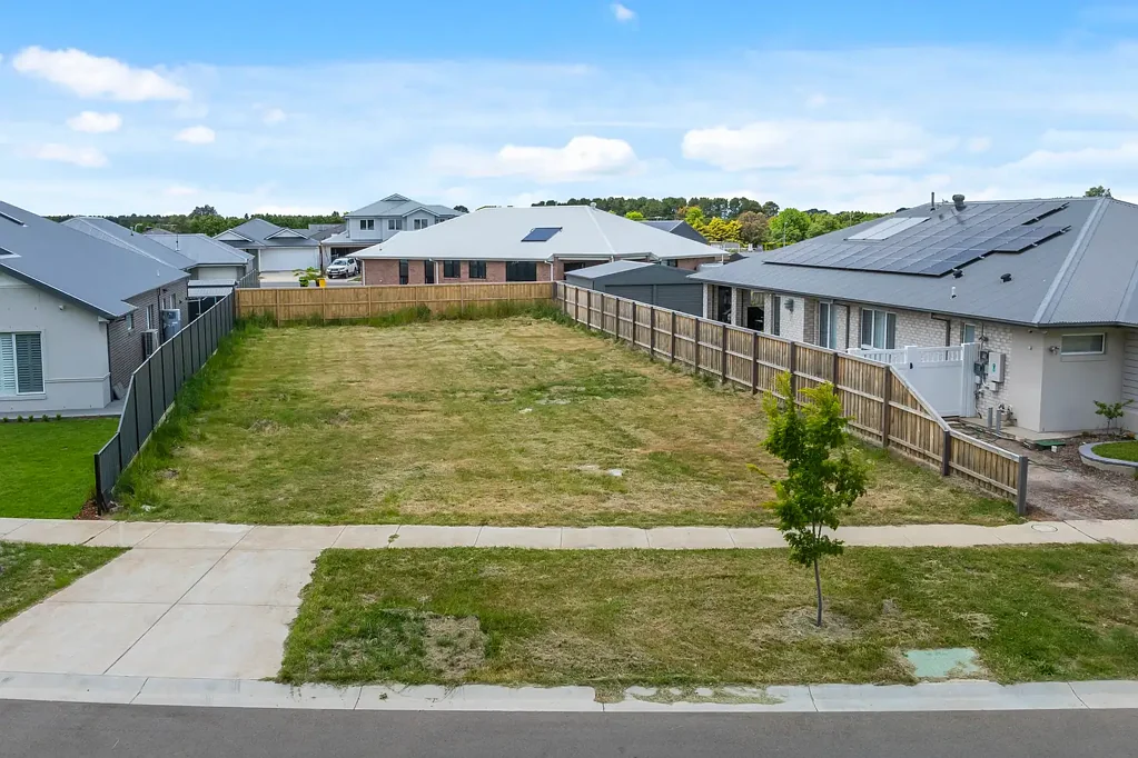 7 Oaktree Boulevard, Gisborne, VIC 3437