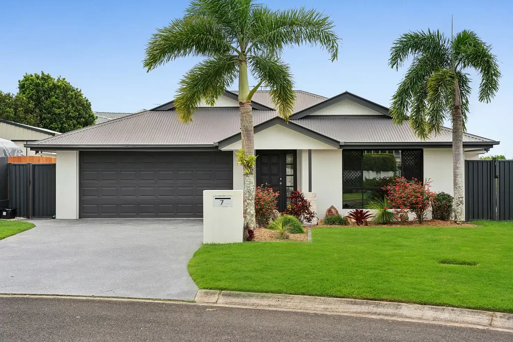 7 Viewfield Street, Redland Bay, QLD 4165