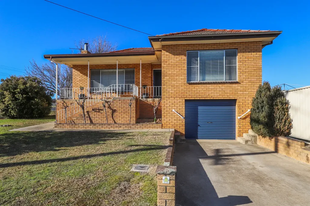 137 Lambie Street, Tumut, NSW 2720
