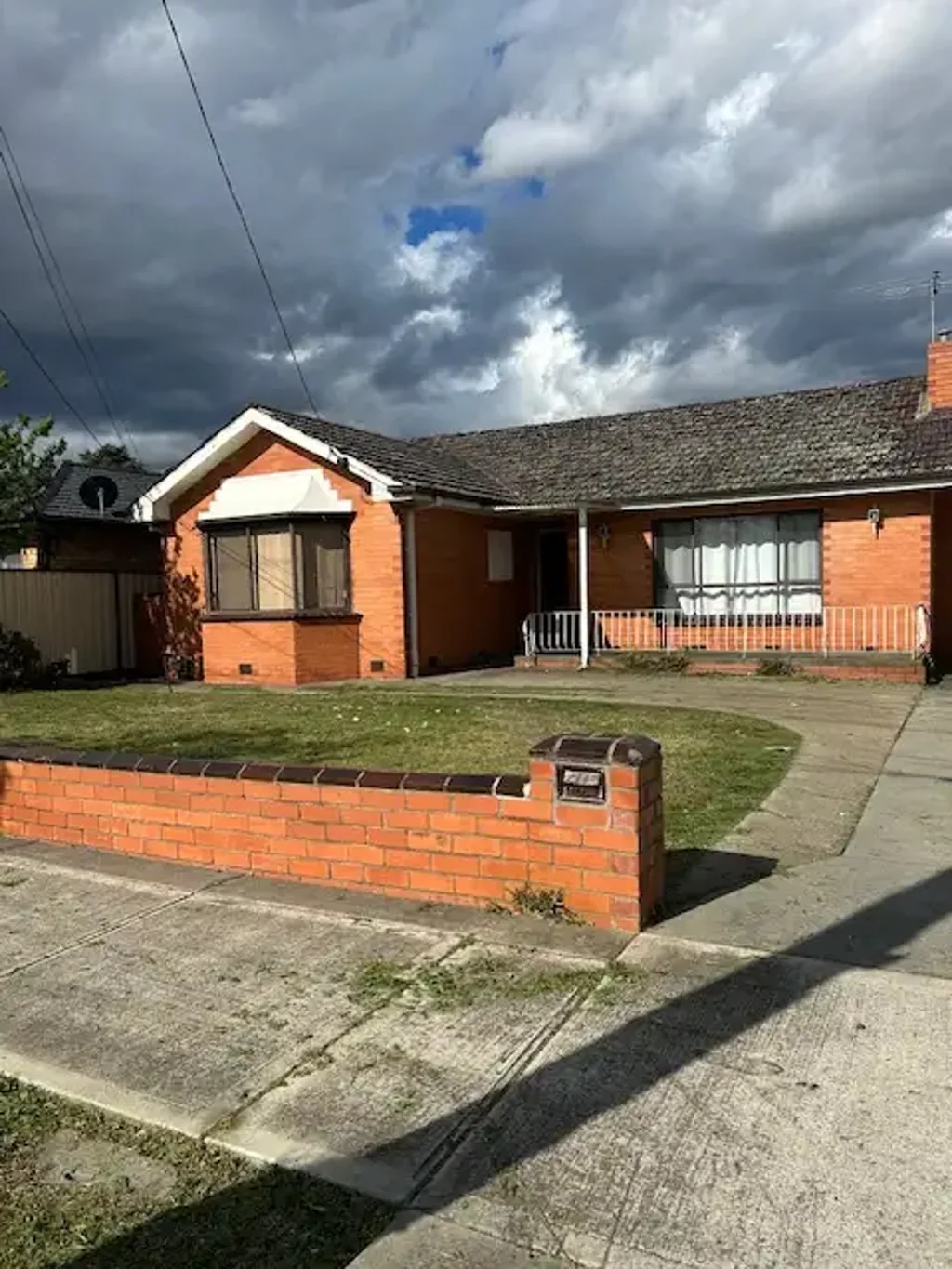 Centrally located family home!