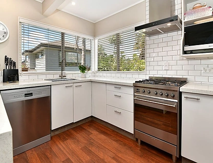 23A Penguin Drive, Murrays Bay, North Shore City, 5 Kuwarto, 3 Banyo, House