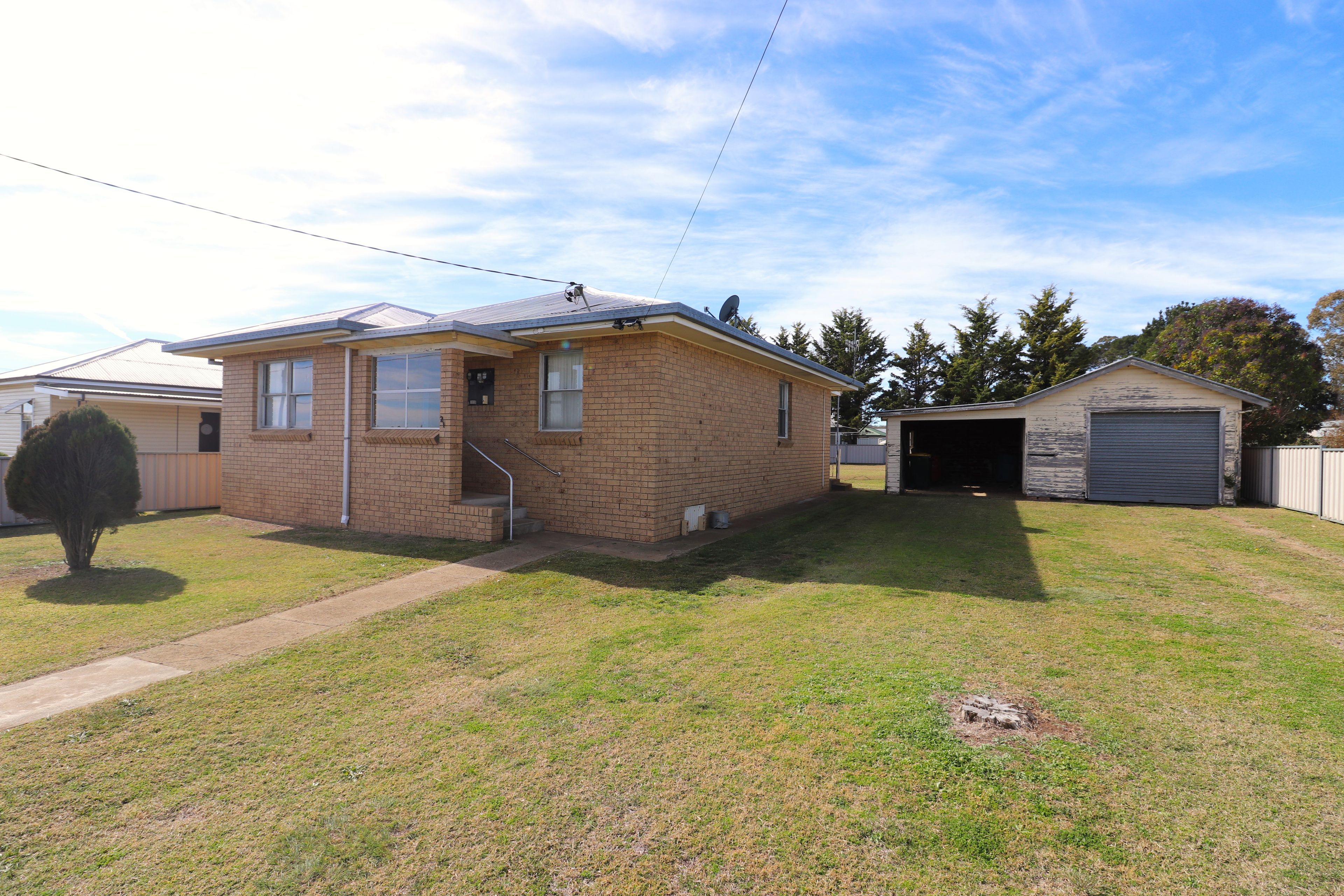 215 LAMBETH ST, GLEN INNES NSW 2370, 0房, 0浴, House