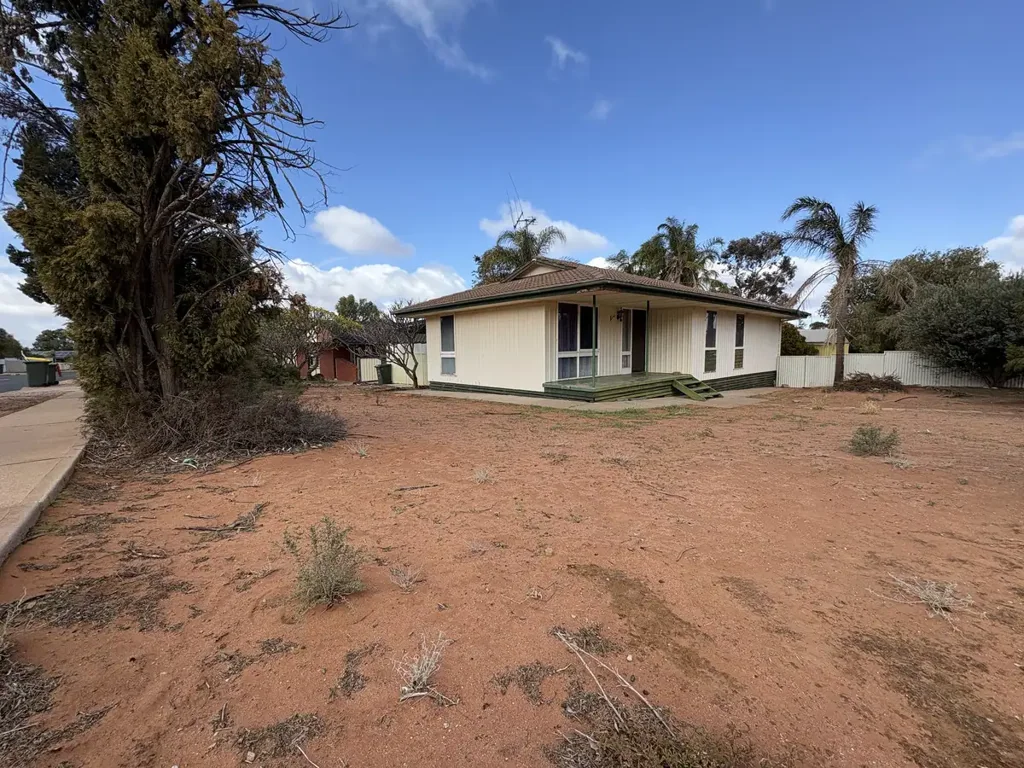113 Hurcombe Crescent, Port Augusta West, SA 5700