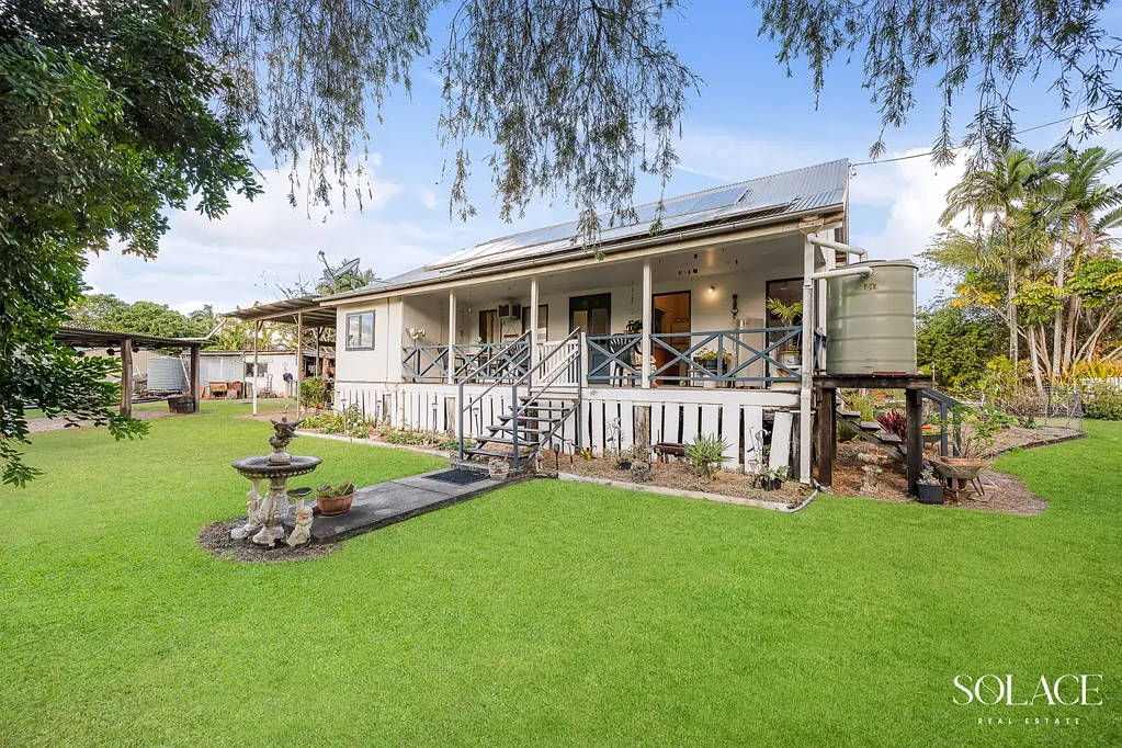 Bororen 2Habitaciones Timeless Country Charm on a Beautiful Corner Block!