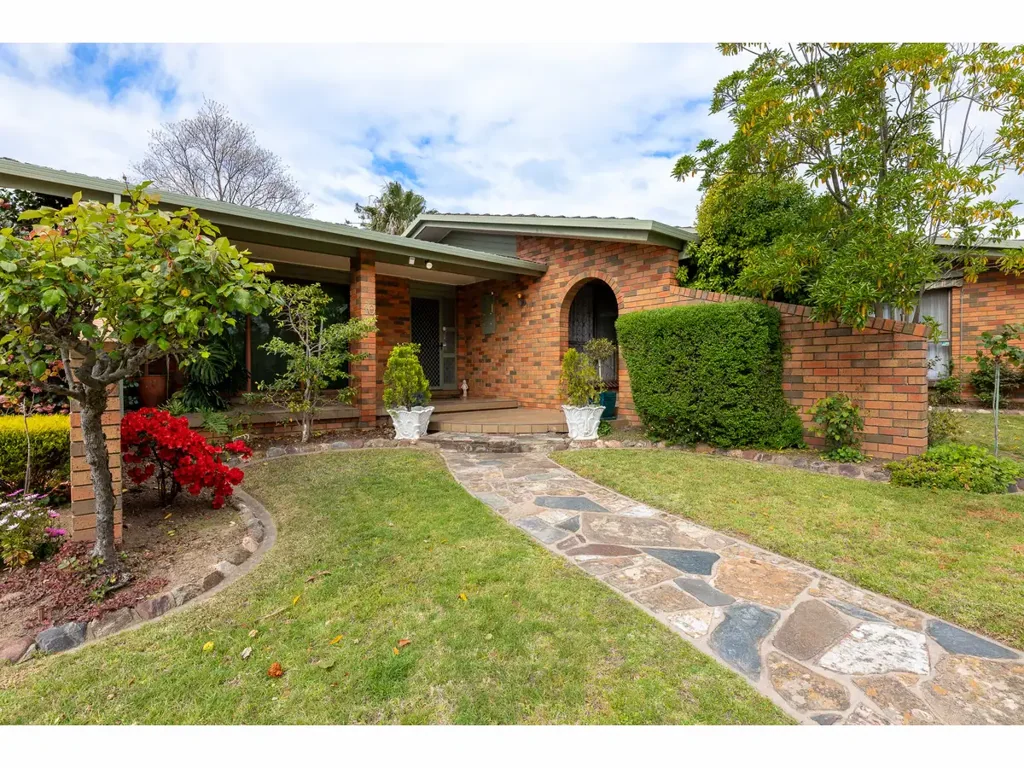 Wodonga 4Moenga WODONGA | Thoughtfully Designed Living in a Leafy Neighbourhood