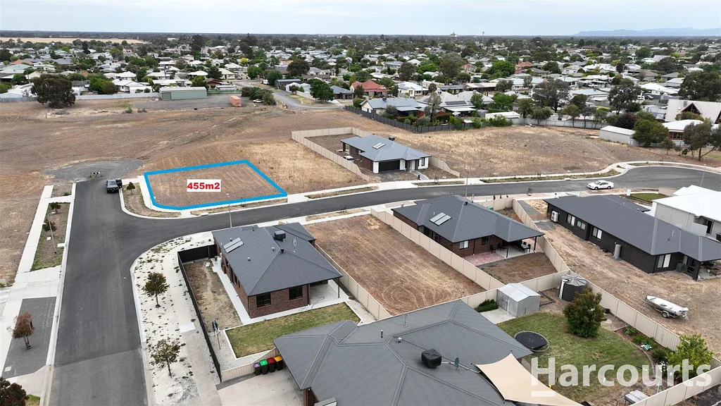 Horsham Outstanding corner development site