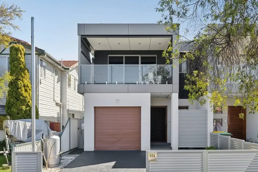 Luxuriously Designed, Stylish And Sun Kissed Executive Style Four Bedroom Family Oasis In A Blue Ribbon, Park-Side Location