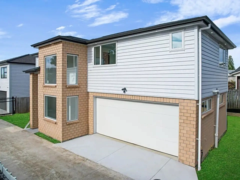 Pukekohe 5房  Stunning 5-Bedroom Family Home