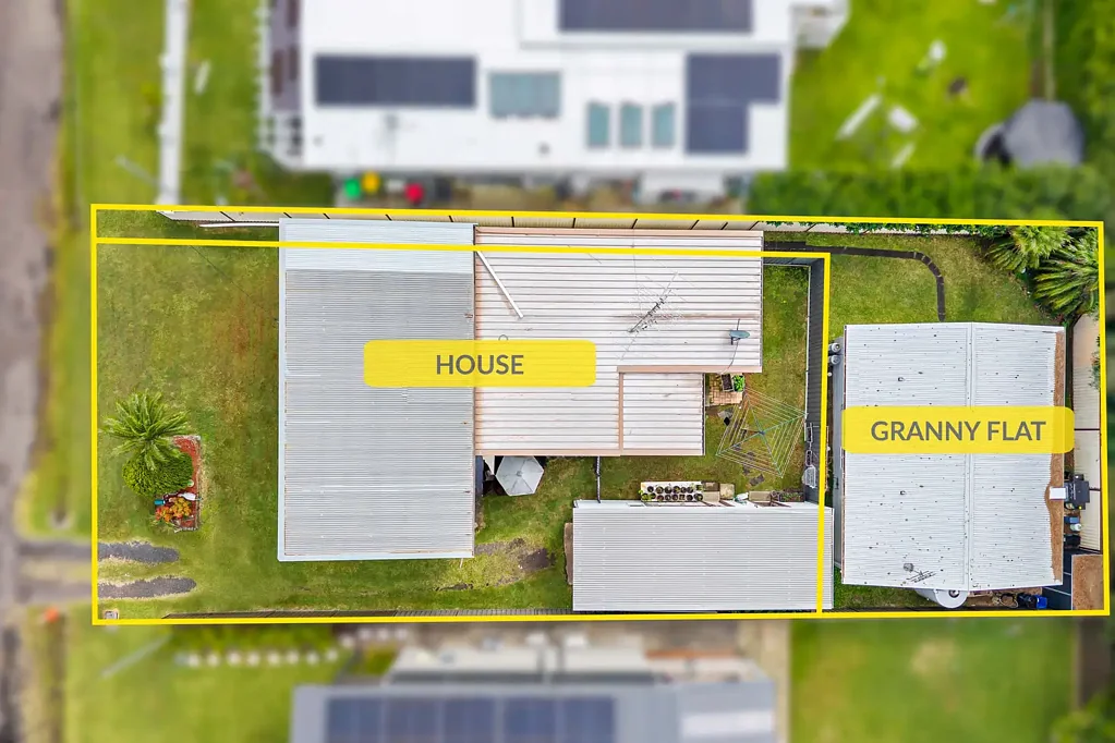 44 Dampier Boulevard, Killarney Vale, NSW 2261