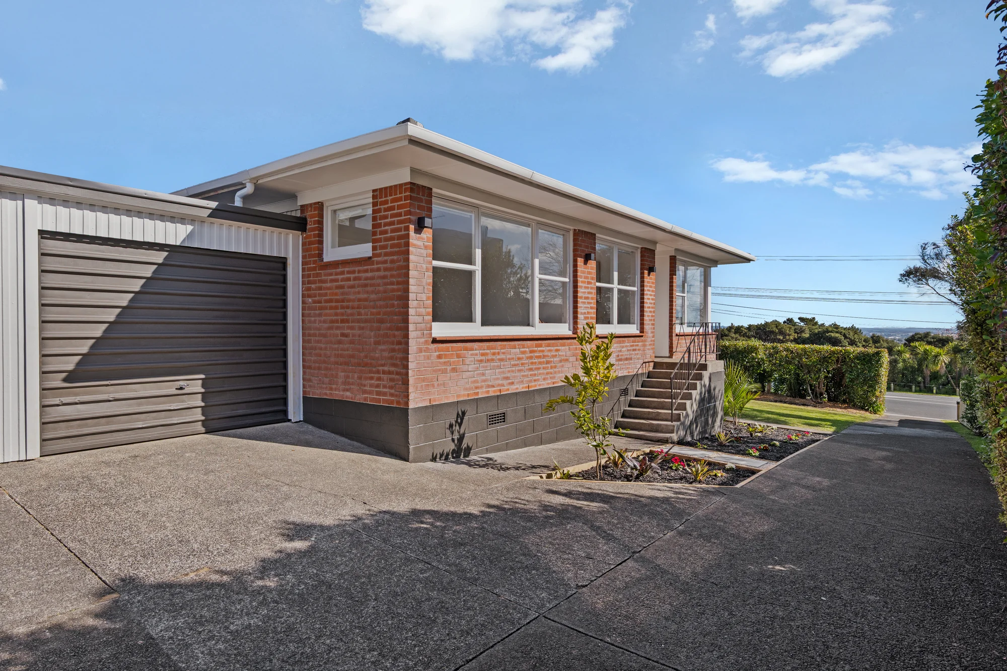 Hillcrest 2房 LAST WEEKEND TO VIEW AHEAD OF THE AUCTION!