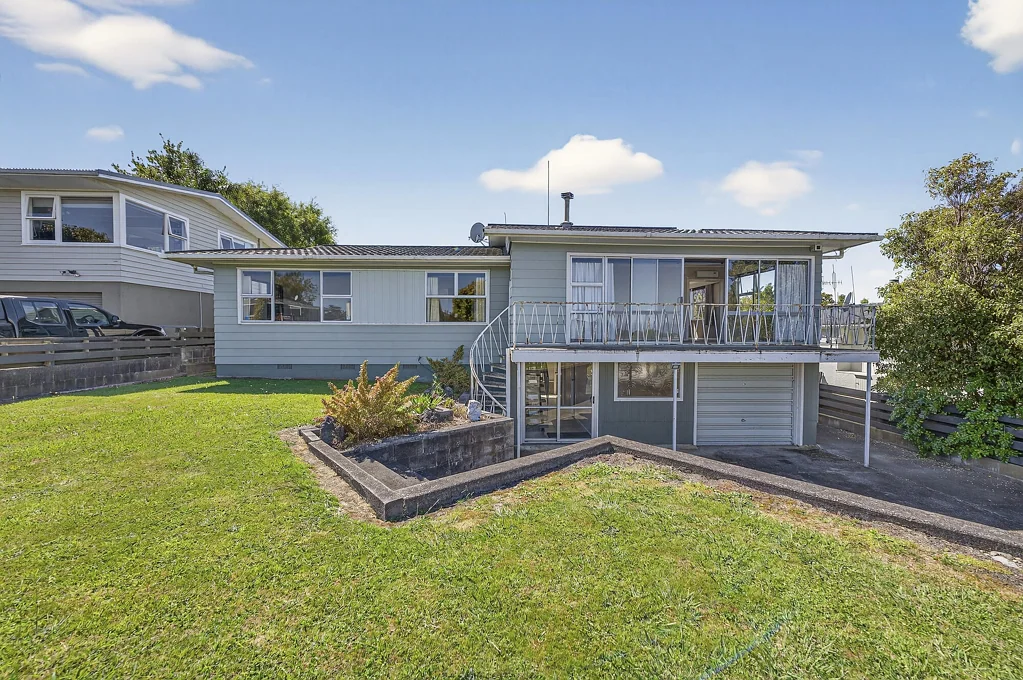 Feilding 3Zimmer Huge Potential in Good Location