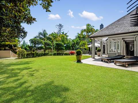 Remuera 5部屋 2,838sqm Remuera estate with tennis court and pool