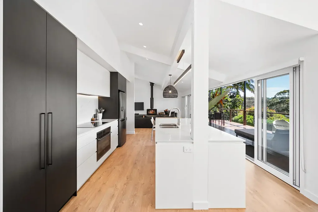 Avoca Beach 4ਬੈੱਡਰੂਮ Renovated Coastal Haven With Ocean Views