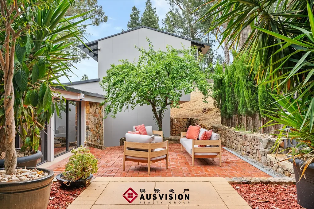 $1500/w Luxury Hills Retreat in Lesmurdie