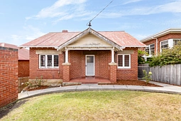 8 Watkins Avenue, West Hobart