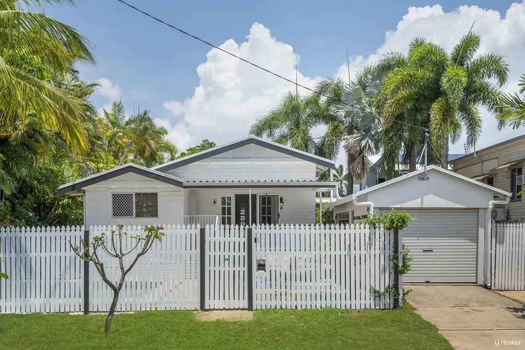 14 Cummins Street, Hyde Park, QLD 4812