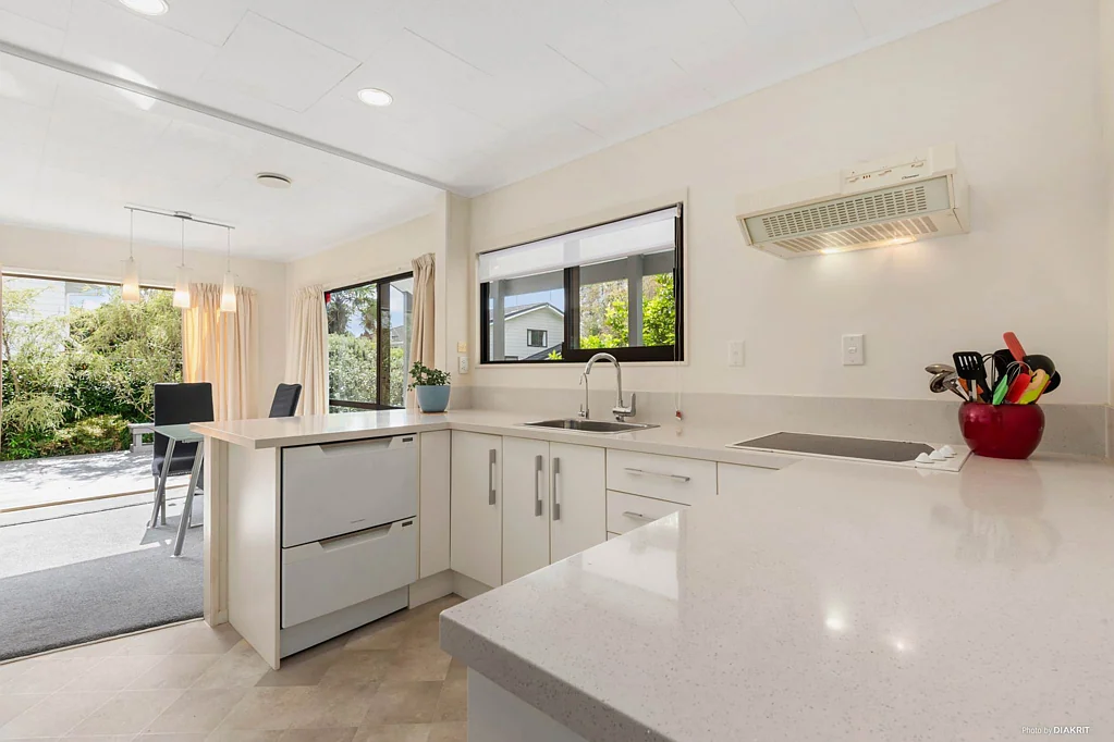 Glendene 3 Slaapkamer Stylish Living in the Heart of Glendene