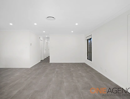 72 Coleman Loop, Catherine Field, Macarthur Region, 4房, 2浴, House