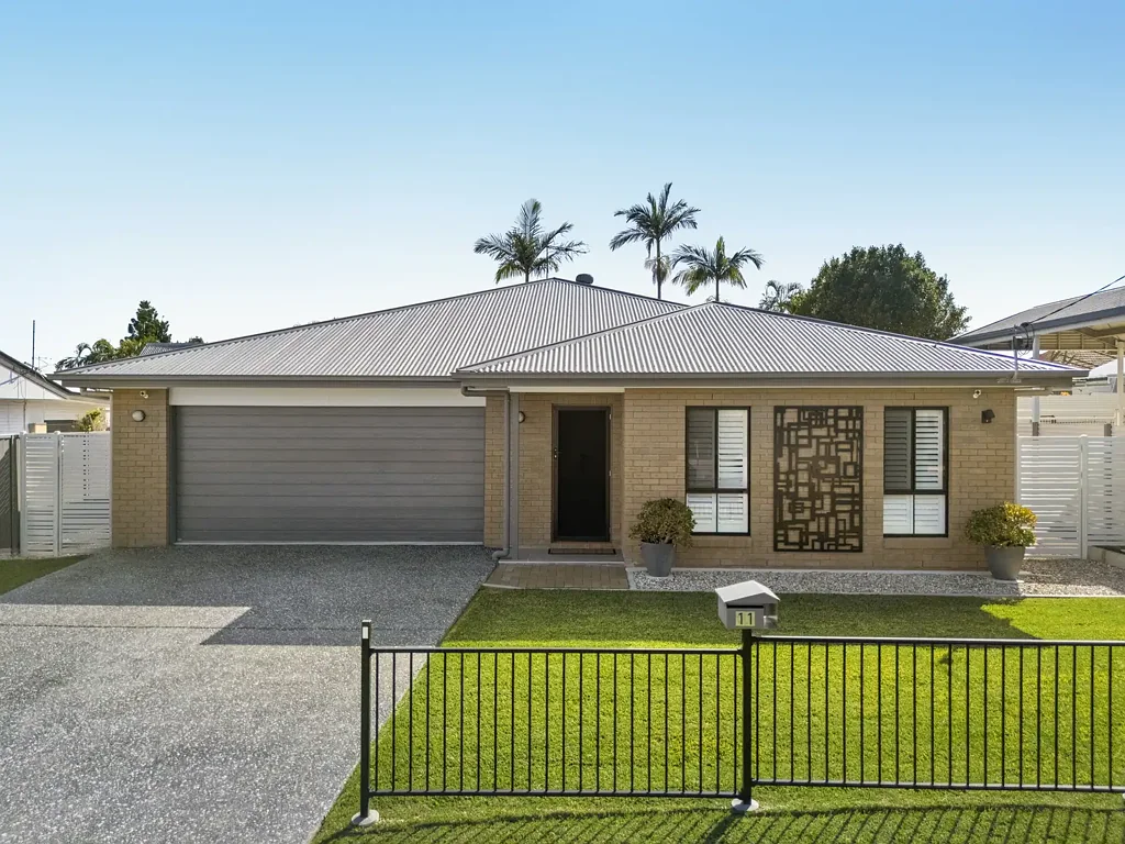 11 Hayes Street, Raceview, QLD 4305
