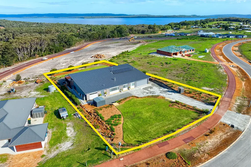 11 Wisteria Link, Hay, WA 6333