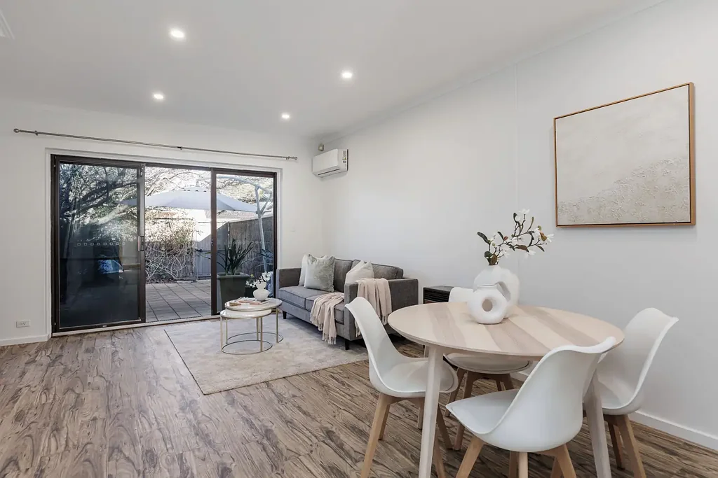 2/131 Brebner Drive, West Lakes, SA 5021