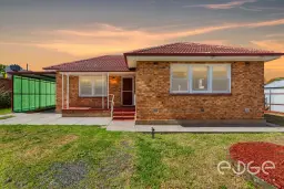 8 Peacock Road, Elizabeth Downs