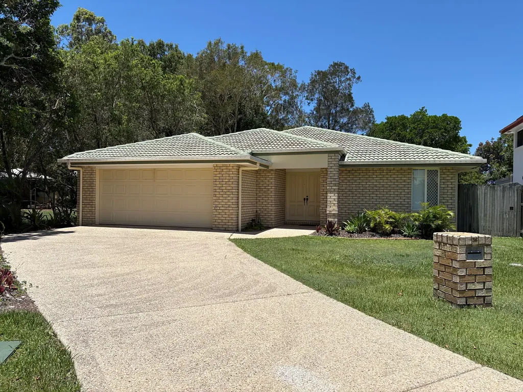 Spacious Family Home Beside Leafy Parkland