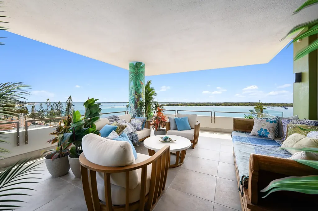 Biggera Waters 3Zimmer Beachfront Sub-Penthouse - A One-of-a-Kind Sky Home with Stunning Broadwater & Ocean Views