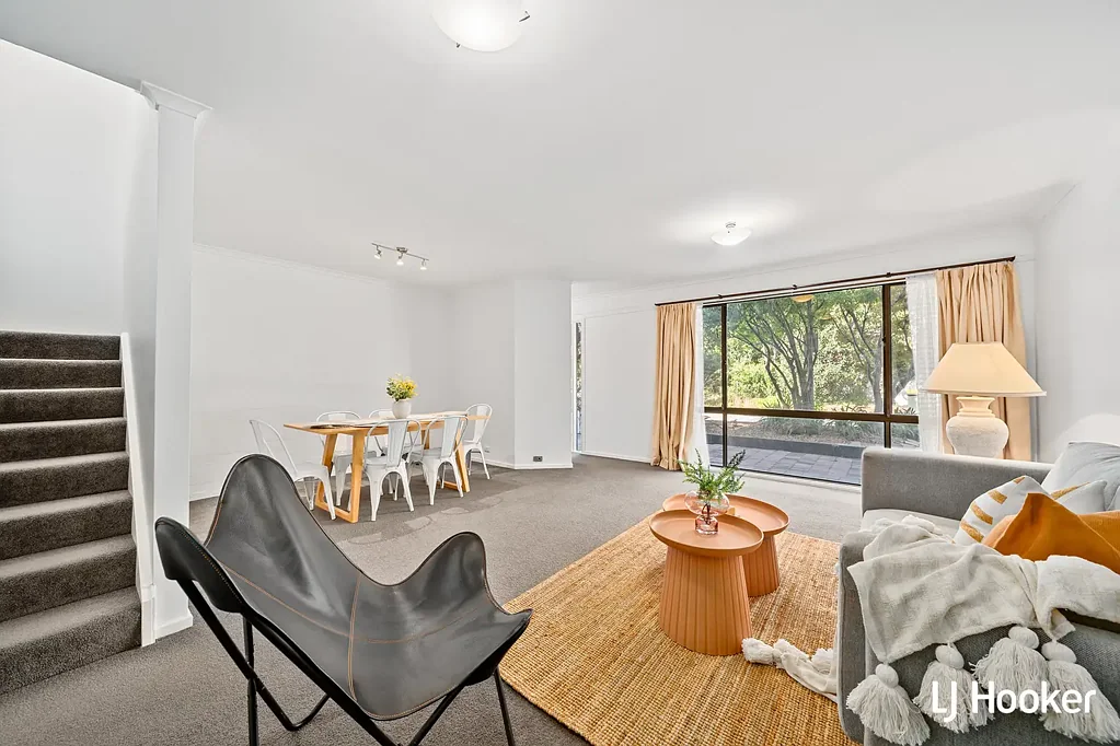 Belconnen 3房  A Rewarding Location - Walking Distance to Everything!