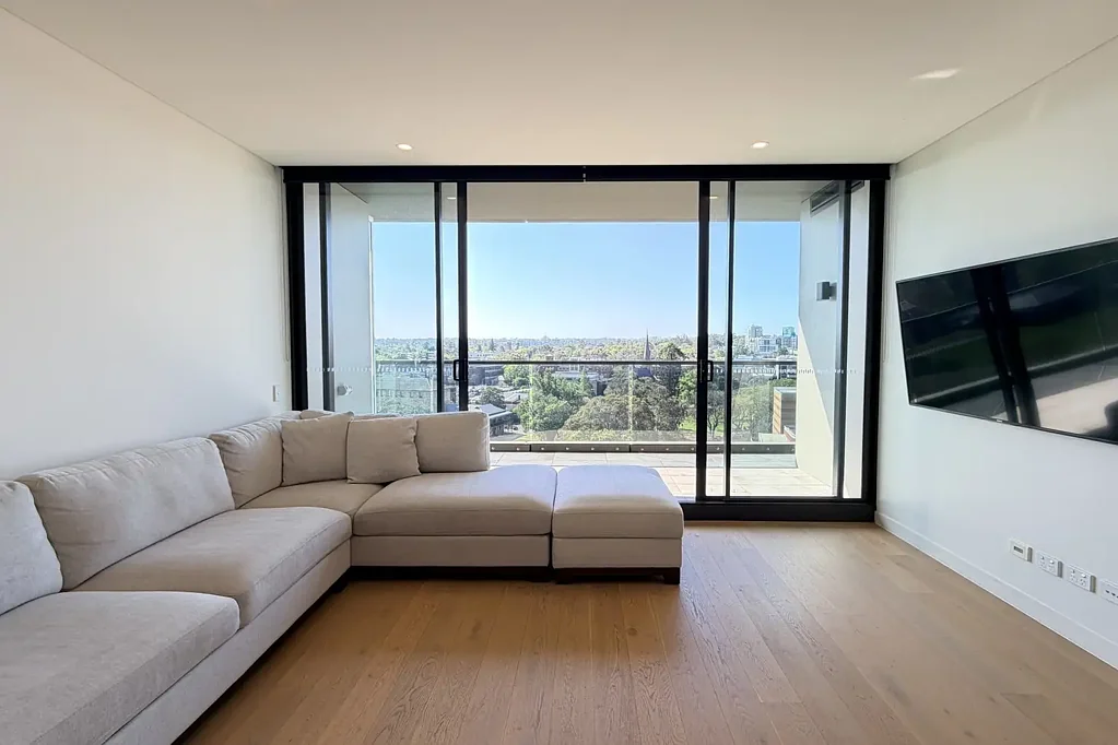 Fully Furnished Riverview 2 Bed with North Aspect in THE LENNOX PARRAMATTA