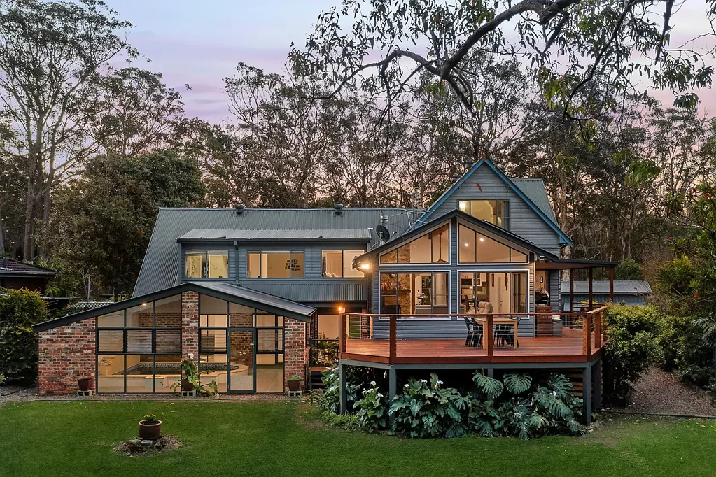 Wyong 5ਬੈੱਡਰੂਮ Luxurious waterfront living on 2,713sqm