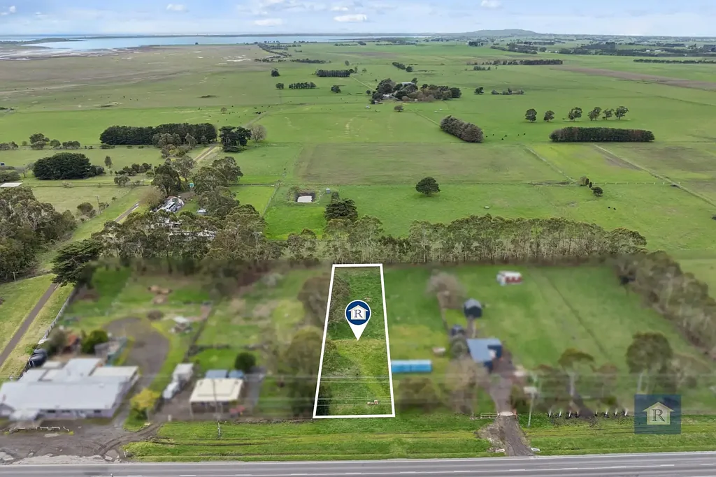 Pirron Yallock  Pirron Yallock Land with Expansion Potential...