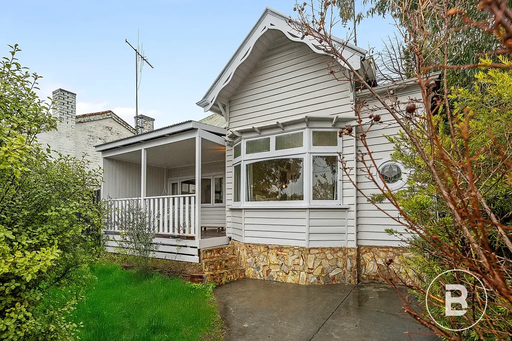 Ironbark 3 Bedroom AFFORDABLE CHARM CLOSE TO THE CBD