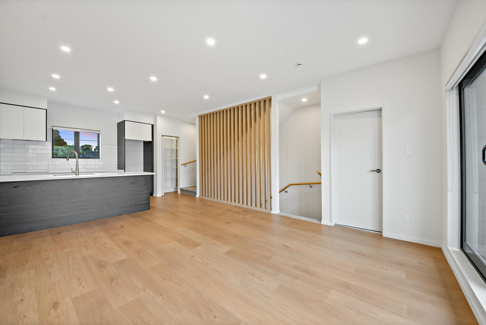 4/21 Erima Avenue, Point England, photo 6