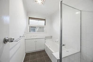 50 Lurline St, Cranbourne, VIC 3977, 3 slaapkamers, 1 badkamers, House