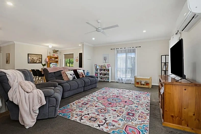 27A Scullys Lane, Heathcote, VIC 3523, 3 slaapkamers, 2 badkamers, Townhouse