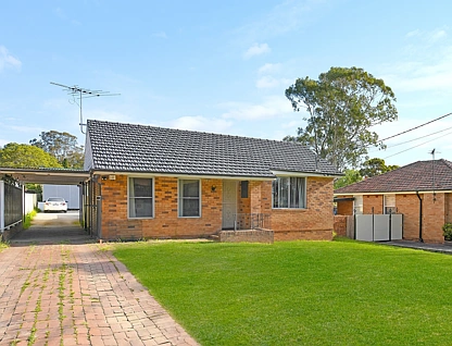 43 Yunga Burra Stree, Villawood, Parramatta (Northwest suburbs), 6 Kuwarto, 3 Banyo, House