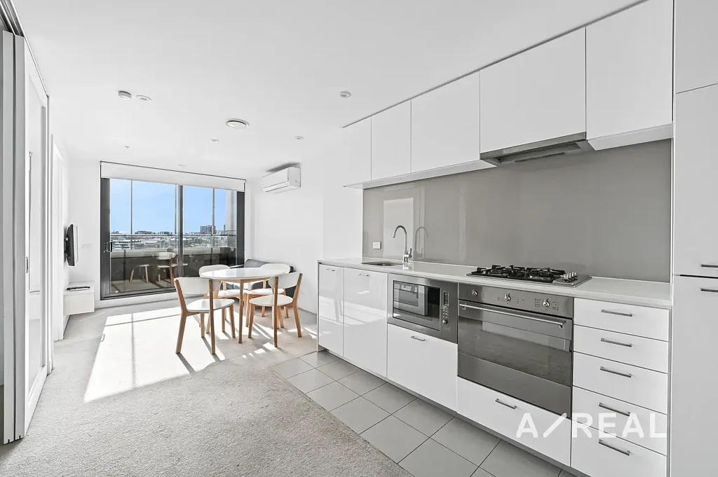 Modern Comfort and Unbeatable Location on Franklin Street