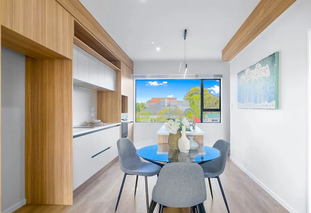 Belmont 2Phòng ngủ Rare Opportunity in the Heart of Belmont
